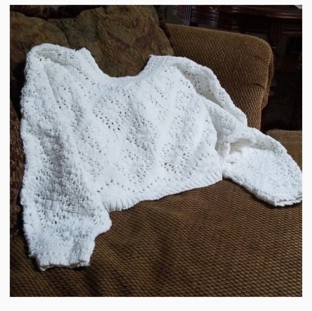 100% cotton cropped sweater